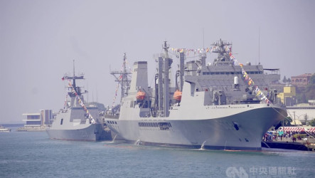 強化持續戰力　海軍將籌獲新一代油彈補給艦、救難艦