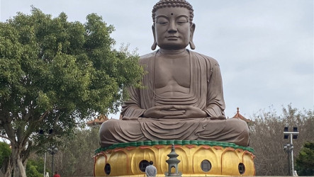 八卦山大佛傳褪色斑駁　彰縣文化局：未掉漆僅髒污
