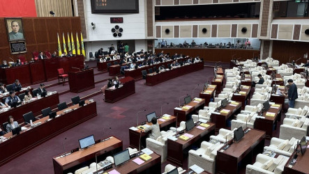 防制隱匿式攝影自治條例、建議普發2萬　北市議會通過