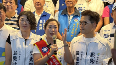 吳秀華感謝黃健庭勉勵　陳瑩爭取中小學廁所整建
