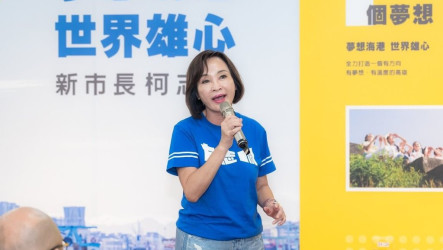 柯志恩公布競選小物和主題曲　賴瑞隆爭取體操訓練館