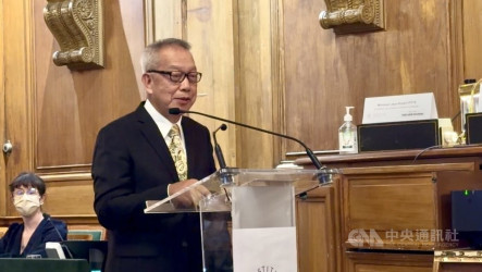 吳錫德奉獻法語翻譯推廣40年  獲台法文化獎肯定