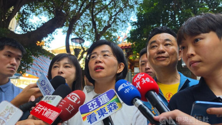台北縣長官舍爭議　蘇巧慧：根本沒什麼耶誕晚會、尤清公開支持我