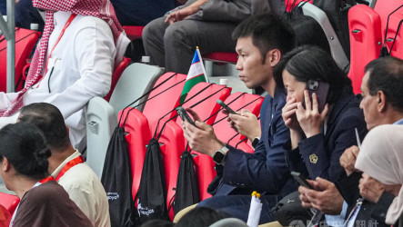 未受選手村升旗風波影響  李洋現身名古屋亞運開幕式