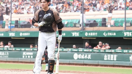 陳鏞基引退賽自己打追平分　獅隊擊退悍將終止3連敗