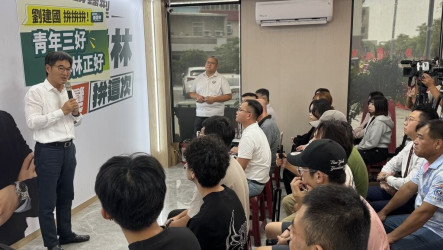 劉建國提青年三好政策　張嘉郡推廣農特產品
