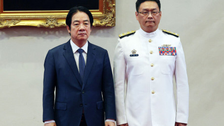 海軍副參謀長原聖華調任海巡副署長　總統盼海軍海巡協同守護海疆