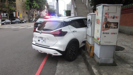 男子台中毒駕失控撞天橋　3大學生晨跑遭波及