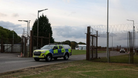 英國再傳與美有關空軍基地遭威脅　2拉脫維亞男子被捕