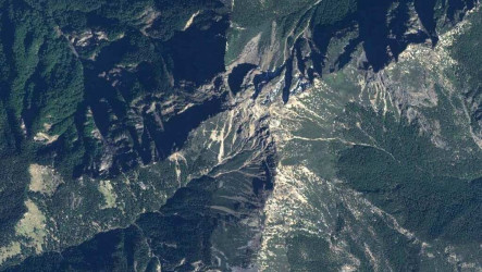 太空中心秀齊柏林衛星取像　捕捉細節可辨識玉山主峰石碑