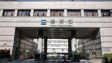 經部：油氣供應至年底無虞　盼支持追加預算穩定能源價格