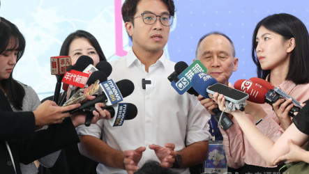 陳水扁發想6組號次口號　沈伯洋：很棒