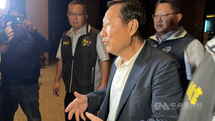 農路拓寬弊案　前台東縣長吳俊立移送地檢複訊