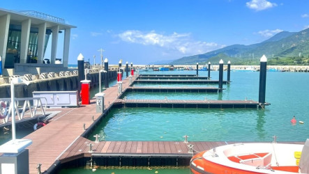 從看海到玩海　屏東海口港遊艇浮動碼頭第1期完工