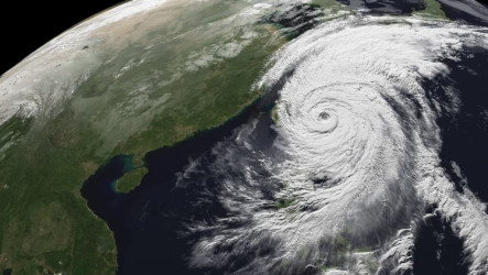 颱風薔琵仍不排除登陸　吳德榮：須慎防強風豪雨