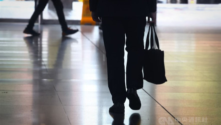 畢業生投入職場　9月失業率3.36%創26年同月最低
