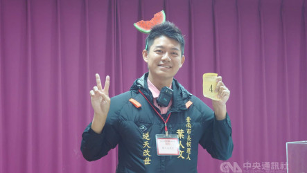 台南市長選舉號次抽籤　謝龍介2號、陳亭妃3號