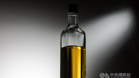 中聯油脂停工衝擊沙拉油供應　經部協調第4季擴大進口5000噸