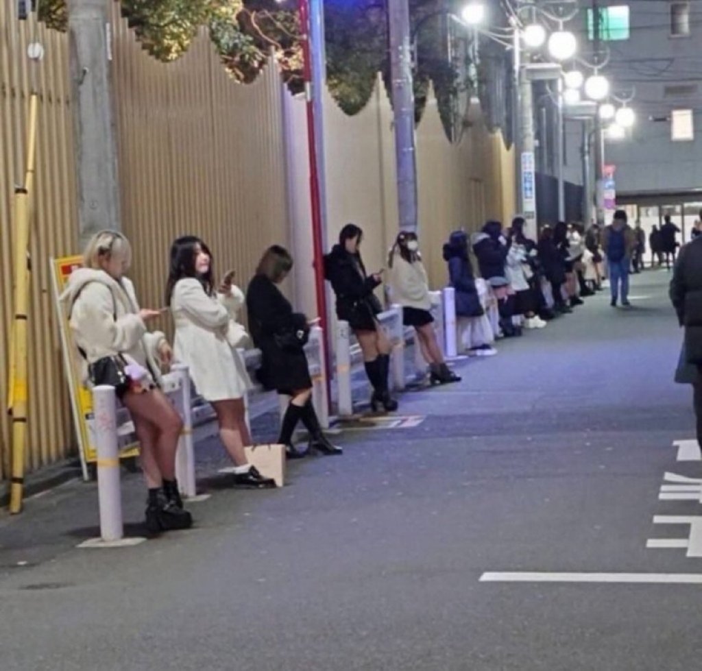 為追偶像下海！日本「流鶯一條街」19歲賣淫妹曝月收破百萬日圓　客源「年輕人到70多歲都有」外國人比例高
