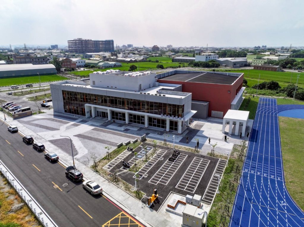 彰化縣「和美全民運動館」盛大啟用 身障與長輩免費