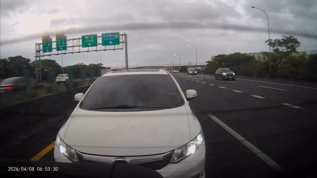 影／國道內線開115公里被逼車　駕駛稱已送檢舉！PO出影片引起熱議