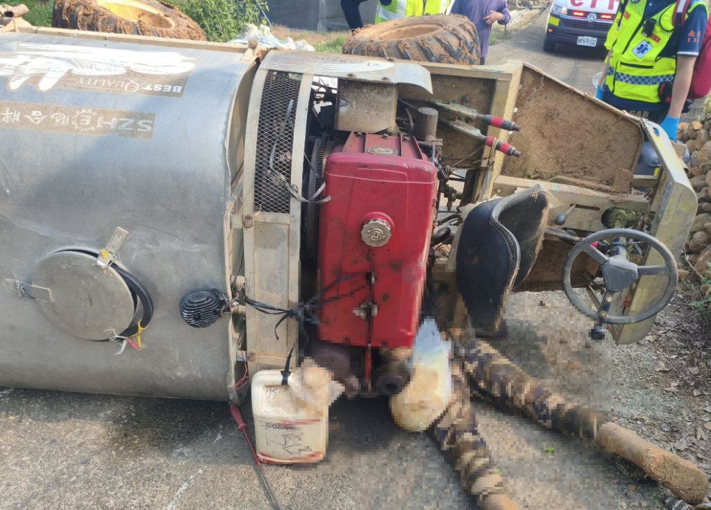 埔里農用噴藥車翻覆！ 一名移工被壓住OHCA