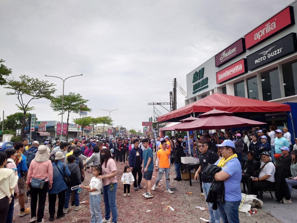 大甲媽祖19日駐駕員林！啟德國際重機打造中部最大補給站　2400顆麵包＋熱食免費供應