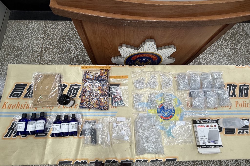 毒販藏身住宅搞「客製菸彈」！一條龍供貨還綁客 警破門當場抓包